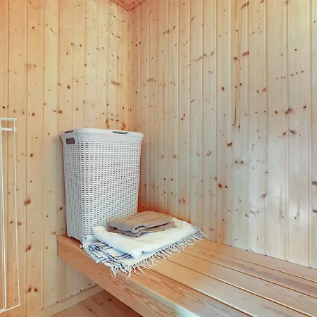 Vakantiehuis Gyda - 100m From The Sea By Interhome *